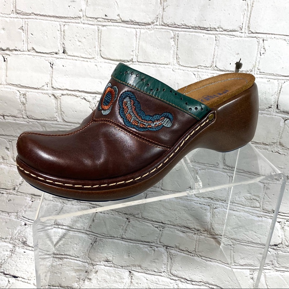 Clarks brown leather mules sz 8 M